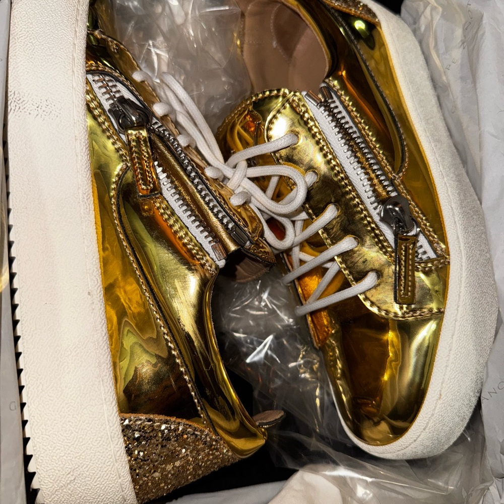 Giuseppe Zanotti Gold Metallic Sneakers